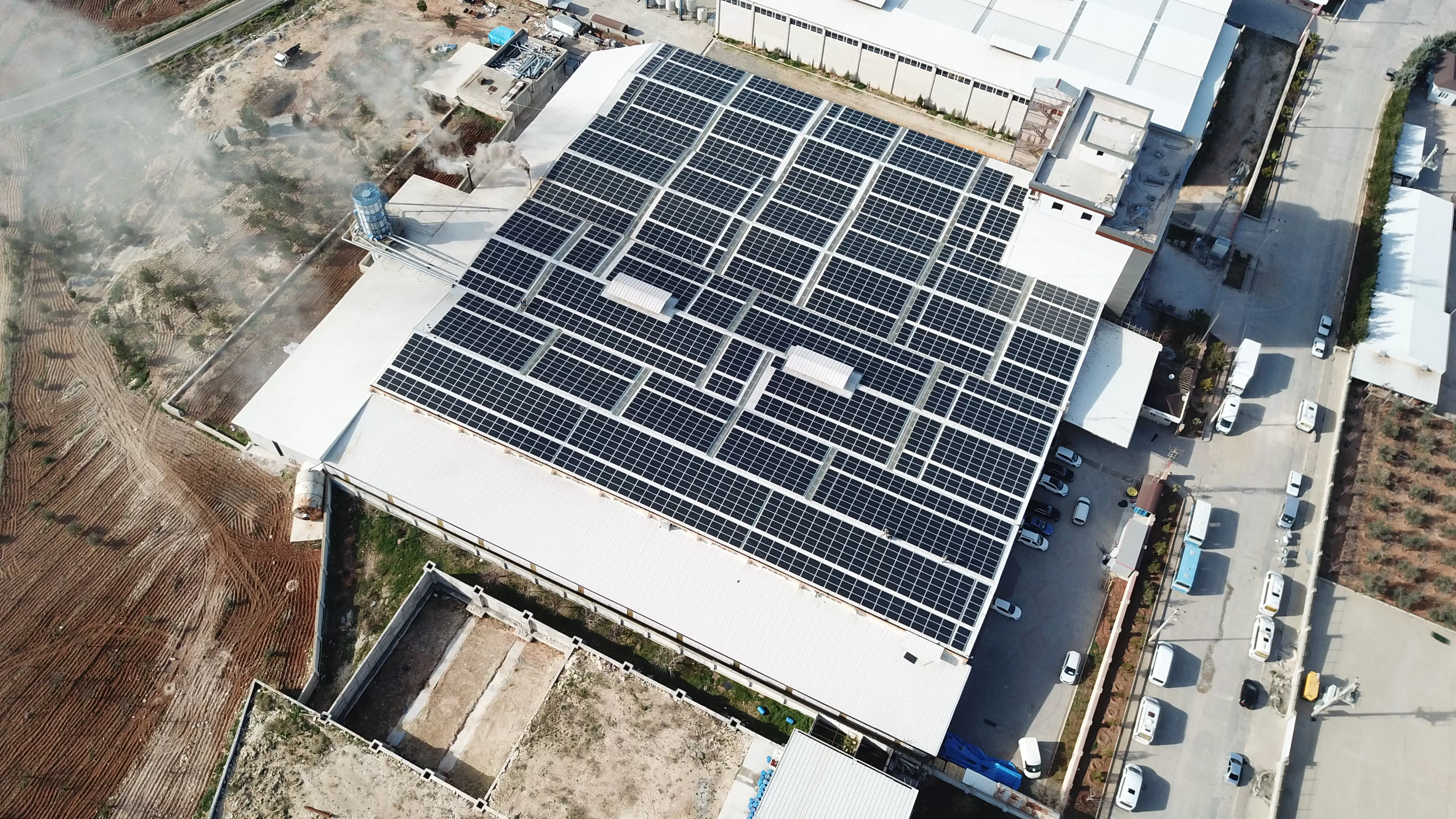 ÖZGÜR ÇELİK OFİS MOBİLYALARI ÇATI GES 1097,85 kWP